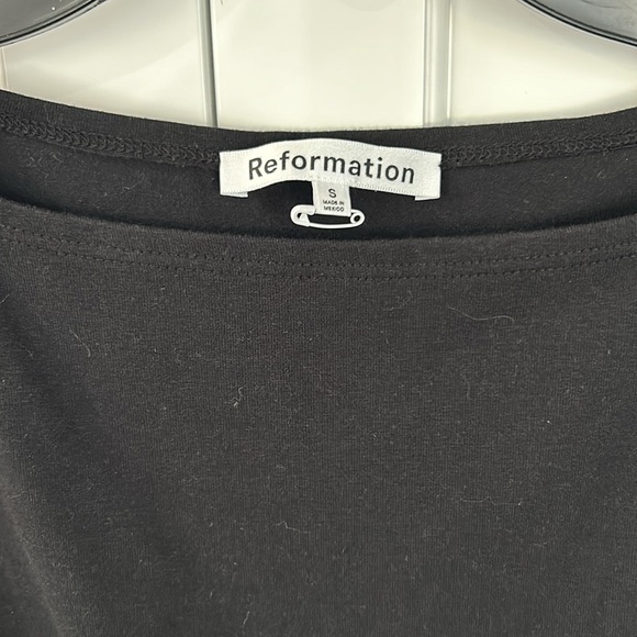 Mayve Sleeveless Knit Skater Minidress
Reformation NEW - Picture 6 of 9